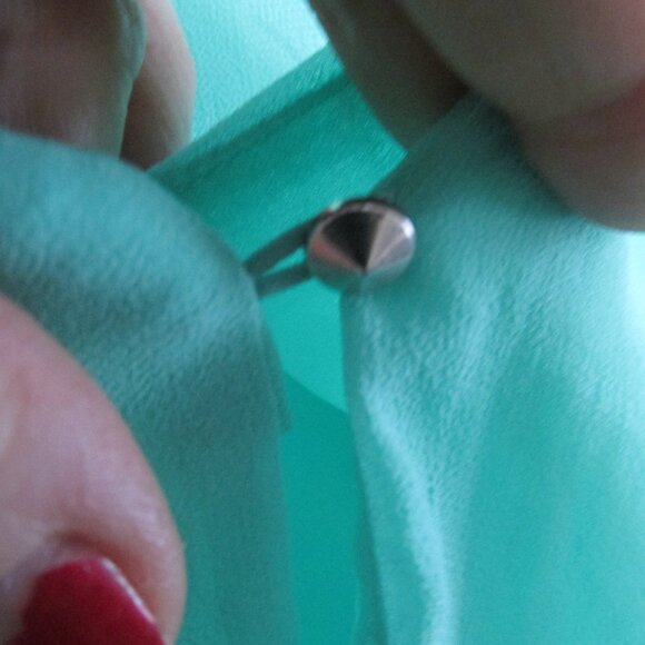 Mine Sleeveless Sheer Blouse Womens Small Green Button Up Back Shirt Top - Picture 5 of 9